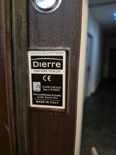 Dierre olasz ajtózárak szervizhálózata Budapesten, kiszállással 
